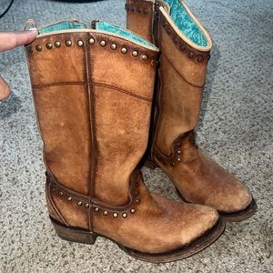Corral boots size 7